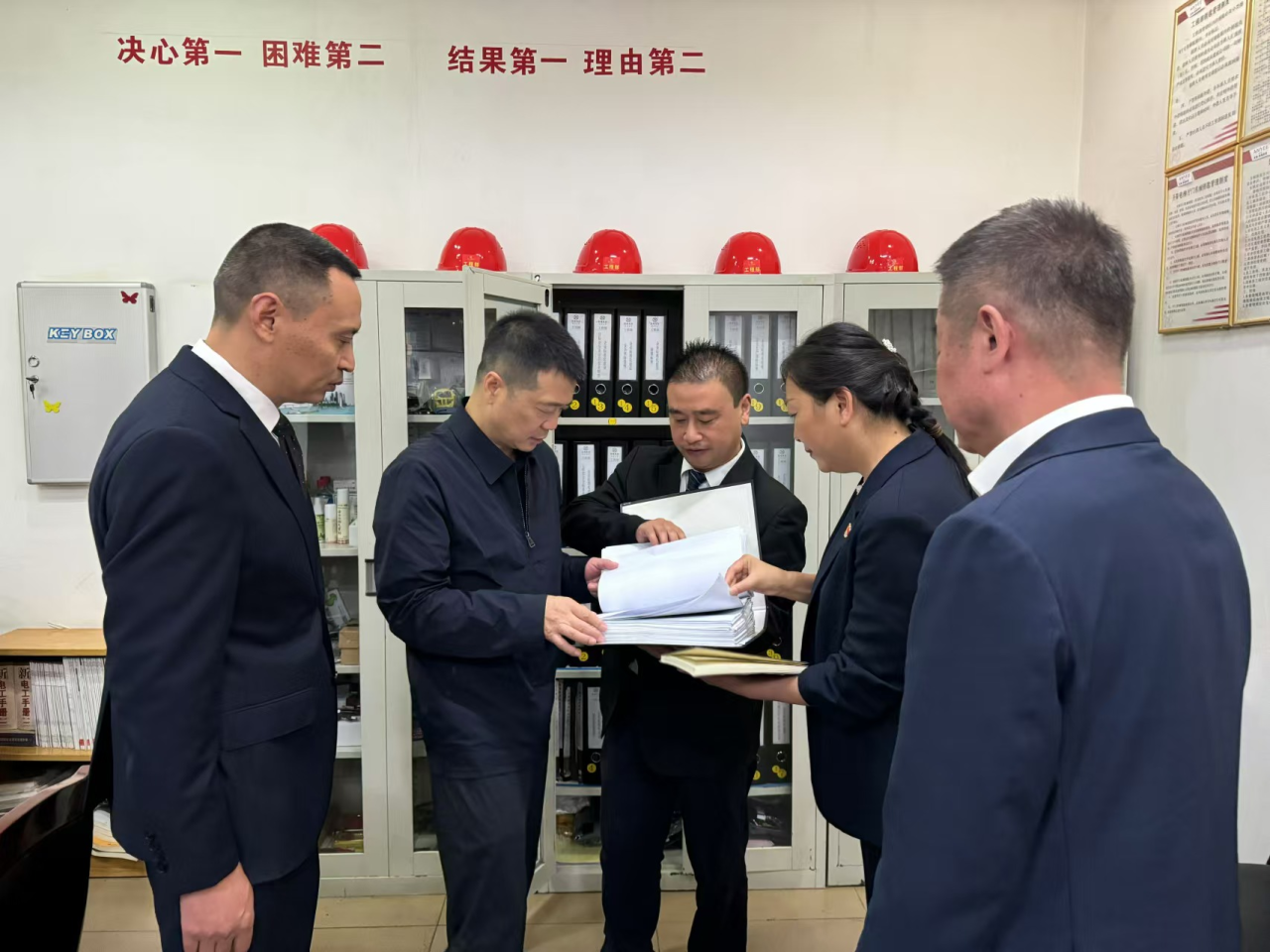 省尊龙集团党委书记、董事长游勇国庆节期间调研督导旗下酒店经营及安全生产工作