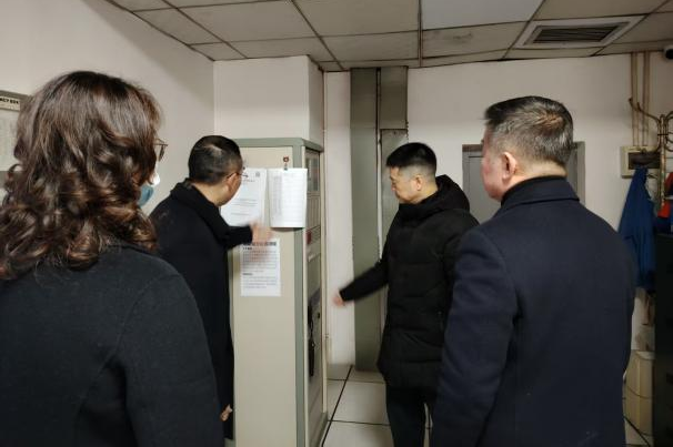 省尊龙集团党委书记、董事长游勇检查督导春节安全生产并看望慰问干部员工